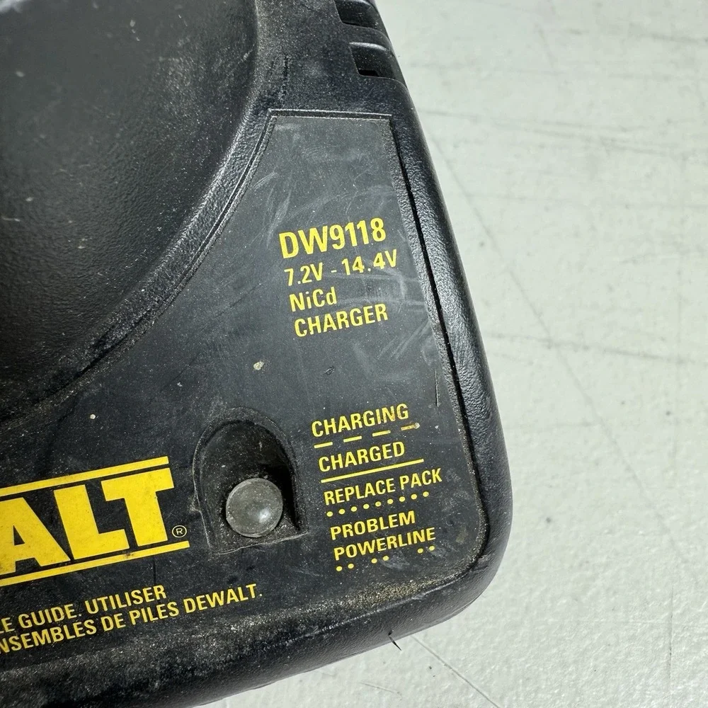 DeWalt DW9118 7.2v-9.6v-12.0v-14.4v NiCd Battery Charger